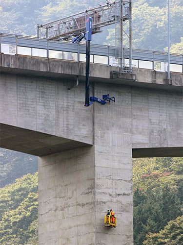 東名高速道路 集中工事での使用例